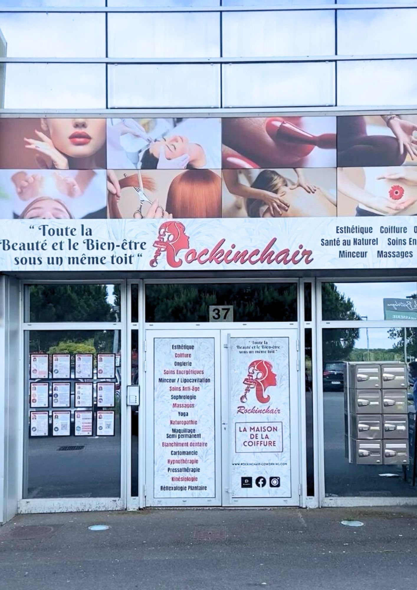 Rockinchair Coworking — Cabine esthétique / bien-être · Fauteuil de coiffure